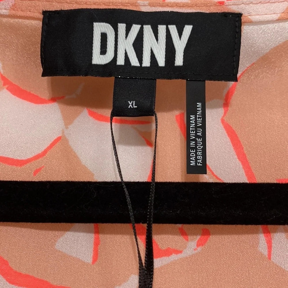 Dkny "NEW" Pastel Peach & White Lightweight Short Sleeve V-neck Blouse Size XL - Picture 6 of 8
